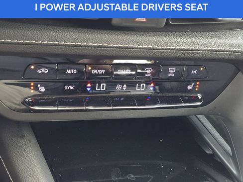 Used 2022 Buick Envision Essence w/ Sport Touring Package image 25