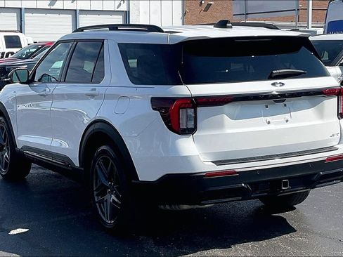 Used 2025 Ford Explorer ST-Line w/ Premium Package AWD/4WD image 10