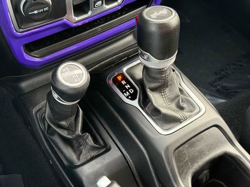 Used 2021 Jeep Wrangler Unlimited Sport image 25