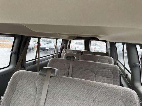 Used 2019 Chevrolet Express 3500 LT w/ LT Preferred Equipment Group image 23