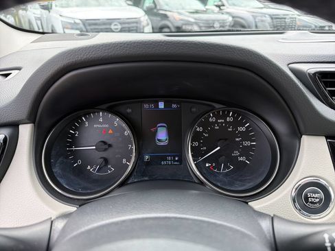 Certified 2021 Nissan Rogue Sport SL w/ Premium Package FWD image 25