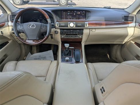 Used 2015 Lexus LS 460 image 5