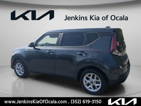 Used 2025 Kia Soul S FWD image 5