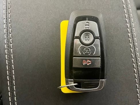 New 2025 Ford Bronco Badlands image 23