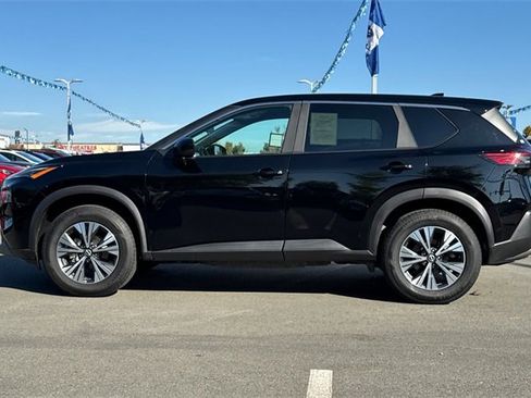 Used 2023 Nissan Rogue SV image 7