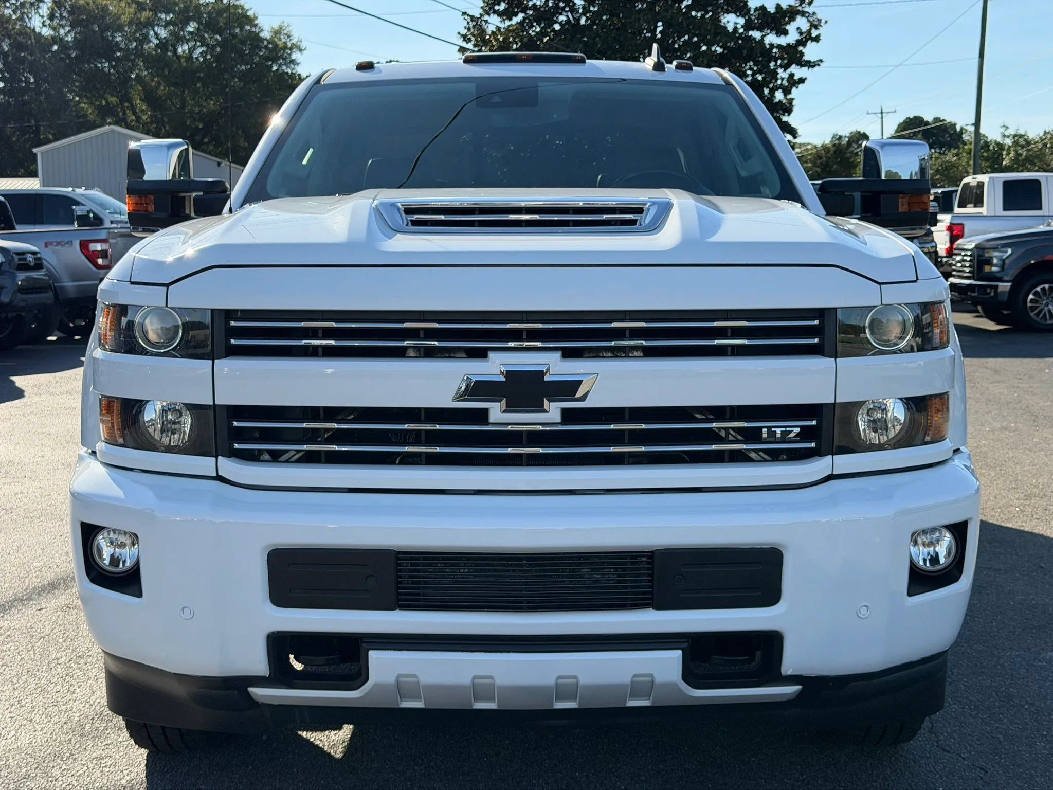 Used 2017 Chevrolet Silverado 3500 LTZ w/ Duramax Plus Package AWD/4WD image 10