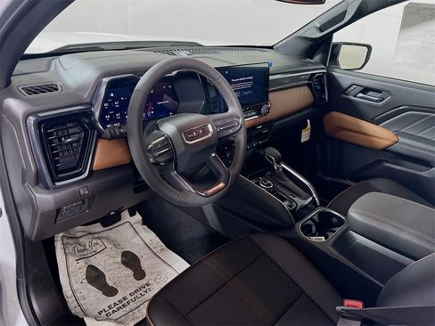 New 2026 GMC Canyon AT4 image 10