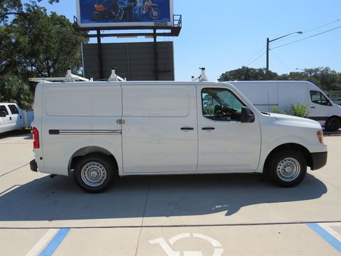 Used 2020 Nissan NV 2500 S image 18