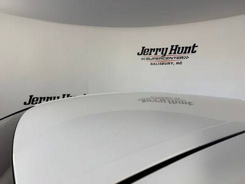 Used 2021 Toyota Camry SE image 5