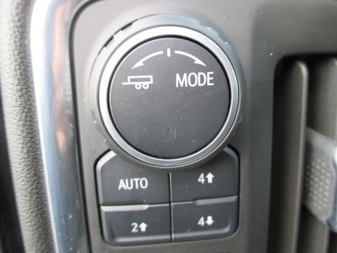 Used 2021 Chevrolet Silverado 1500 RST image 14