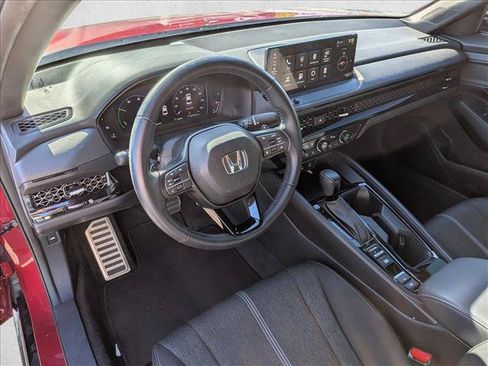 Used 2023 Honda Accord Sport image 7