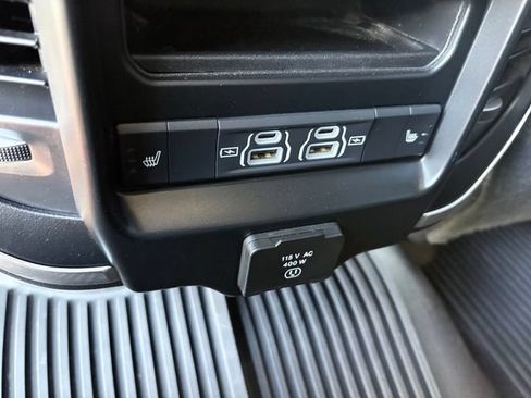 Used 2024 RAM 2500 Laramie w/ Night Edition AWD/4WD image 9