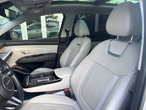 Used 2025 Hyundai Tucson Limited FWD image 9