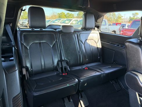 Used 2021 Ford Expedition Limited image 19