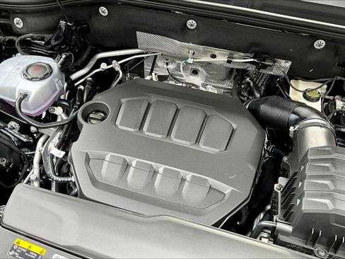 New 2026 Volkswagen Atlas SE image 17