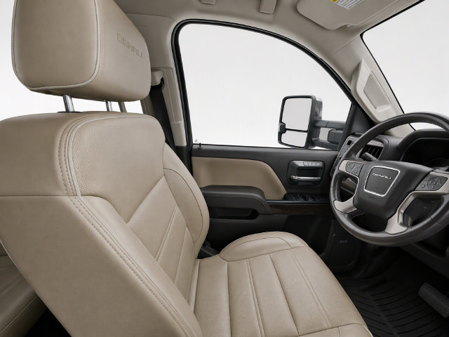 Used 2017 GMC Sierra 2500 Denali w/ Duramax Plus Package AWD/4WD image 15