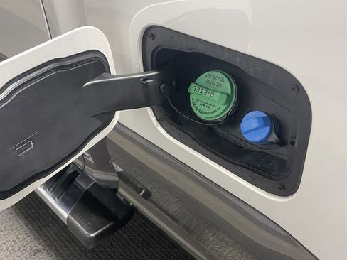 Used 2019 Ford F250 Lariat w/ Lariat Ultimate Package image 15