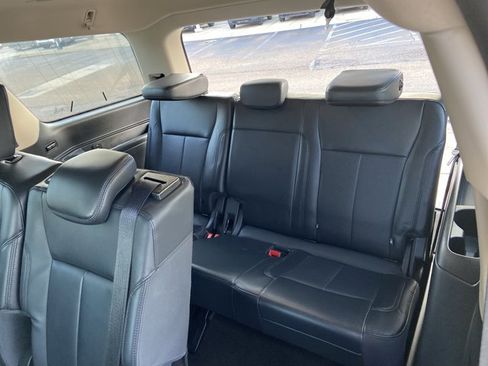 Used 2024 Ford Expedition XLT image 53