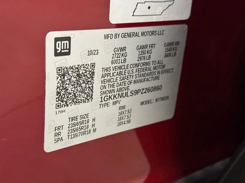 Certified 2023 GMC Acadia SLT w/ Trailering Package image 44