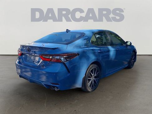 Used 2024 Toyota Camry SE FWD image 7