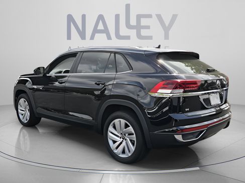 Used 2023 Volkswagen Atlas Cross Sport SE FWD image 5