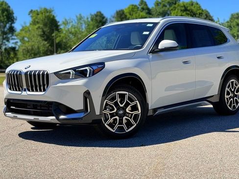 New 2026 BMW X1 xDrive28i w/ Technology Package AWD/4WD image 1