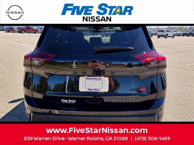 Used 2026 Nissan Rogue SV AWD/4WD image 10