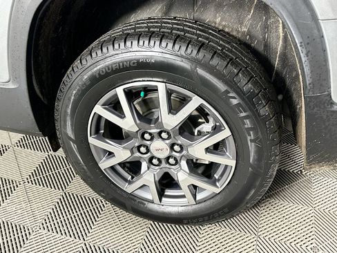 Used 2023 GMC Acadia SLT w/ Trailering Package image 43