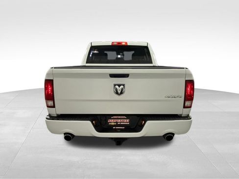Used 2017 RAM 1500 Express AWD/4WD image 9