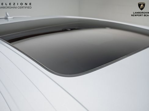 Used 2024 Lamborghini Urus S image 6