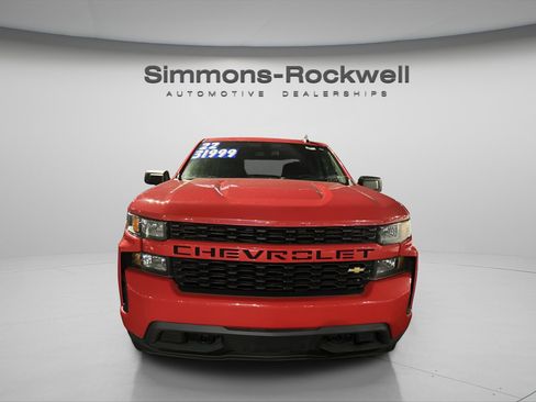 Used 2022 Chevrolet Silverado 1500 Custom image 4