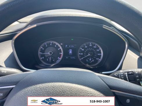 Used 2019 Hyundai Santa Fe SE FWD image 14