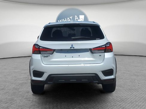 Used 2025 Mitsubishi Outlander Sport SE AWD/4WD image 5