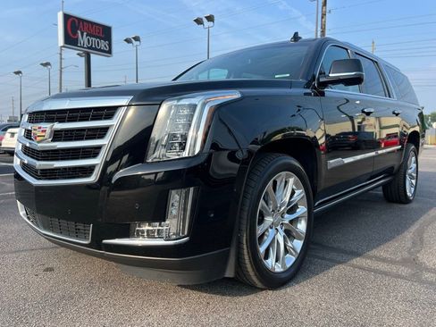 Used 2020 Cadillac Escalade ESV Premium Luxury image 12