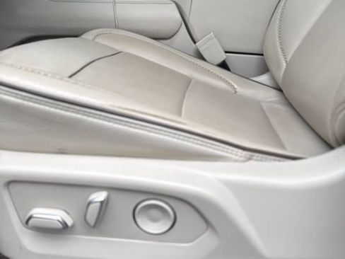 Used 2022 GMC Yukon Denali AWD/4WD image 21