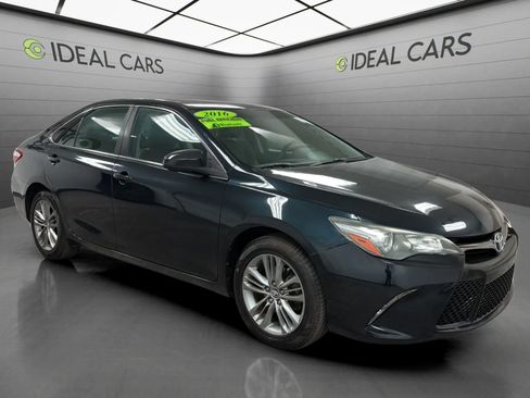 Used 2016 Toyota Camry SE FWD image 7