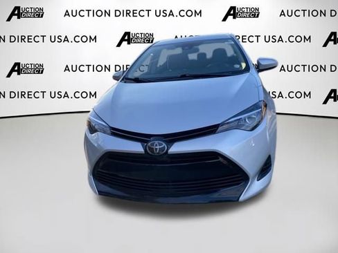 Used 2018 Toyota Corolla L image 3