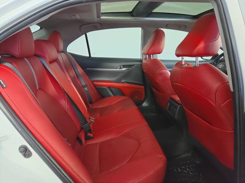 Used 2020 Toyota Camry XSE FWD image 28