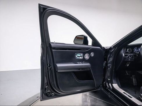 Used 2025 Rolls-Royce Ghost image 31