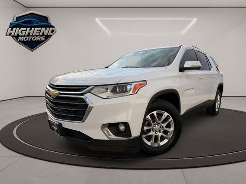 Used 2020 Chevrolet Traverse LT w/ Driver Confidence II Package image 2