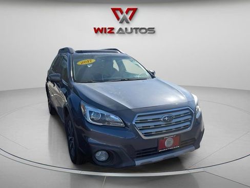 Used 2017 Subaru Outback 2.5i Limited image 3