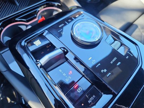 New 2026 BMW 540i xDrive w/ M Sport Package image 23