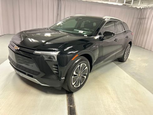 Used 2024 Chevrolet Blazer EV LT image 3