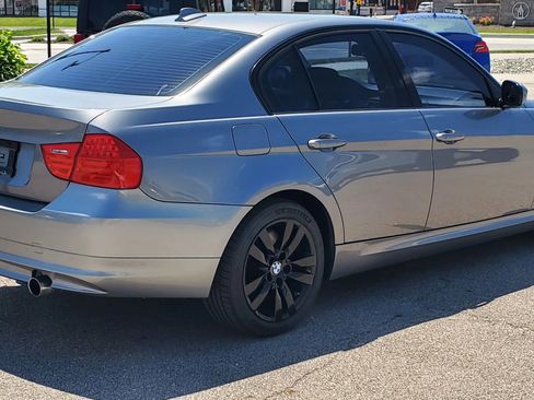 Used 2011 BMW 335i xDrive Sedan image 3