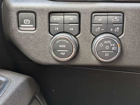 Used 2025 Chevrolet Silverado 2500 LTZ w/ LTZ Plus Package AWD/4WD image 27