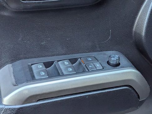 Used 2021 Toyota Tacoma SR5 image 6