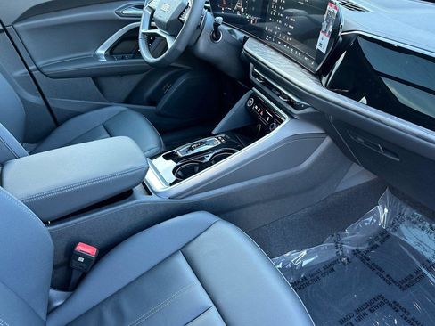 New 2025 Audi Q5 Premium image 15