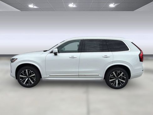New 2026 Volvo XC90 B5 Core AWD/4WD image 2