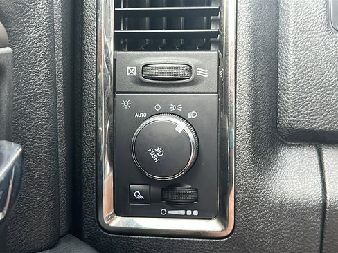 Used 2018 RAM 2500 Laramie w/ Sport Appearance Group image 37