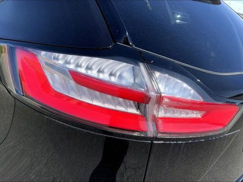 Used 2022 Ford Edge SE w/ Black Appearance Package image 27